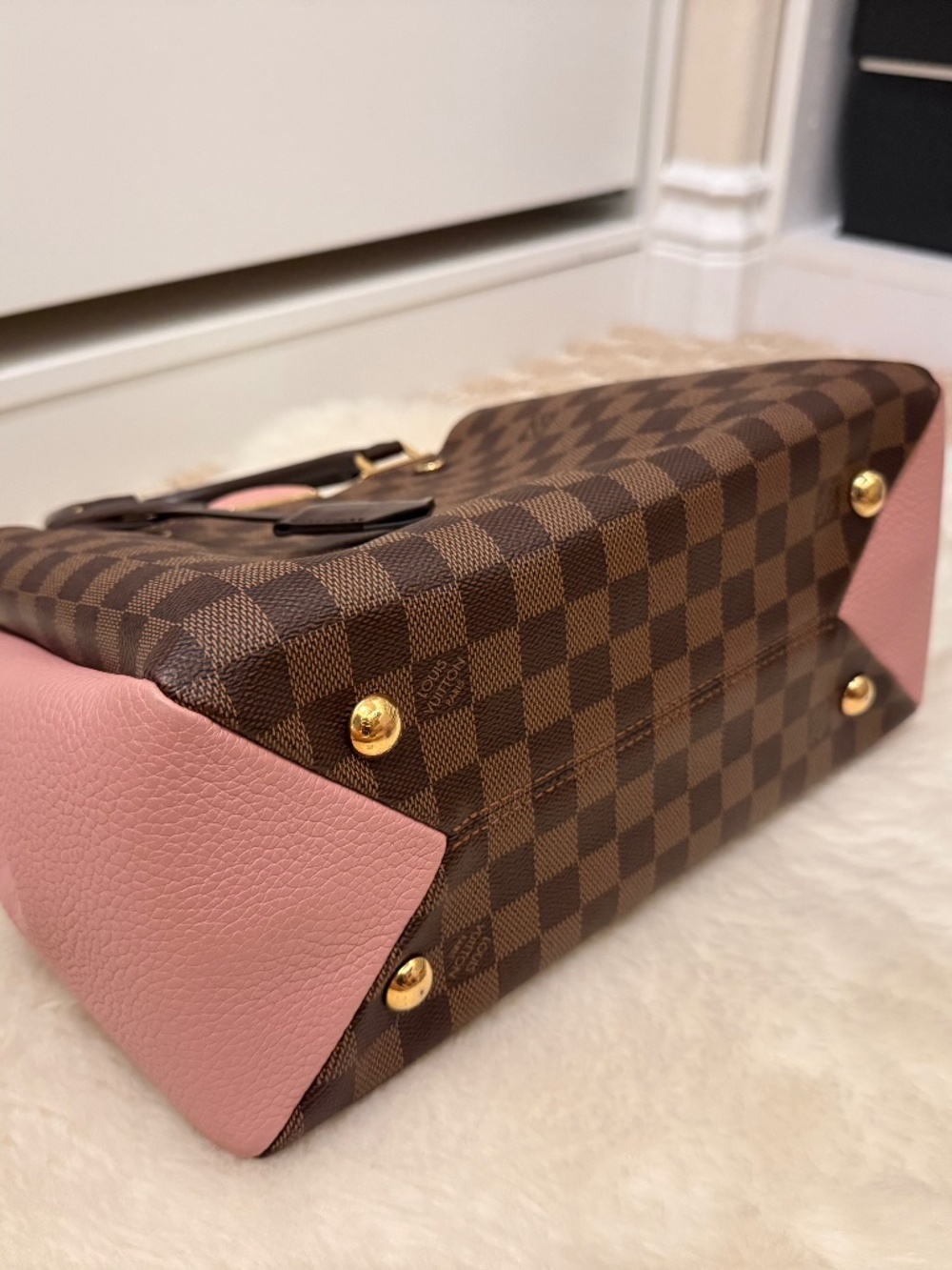 LOUIS VUITTON Brittany Bag in Damier Ebène Canvas 100% Authentic - Picture 3 of 10